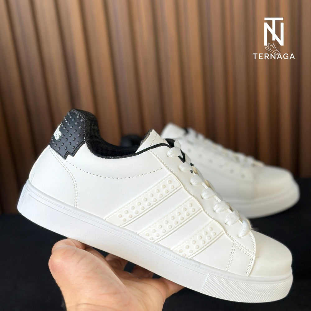 SNEAKER TRIPLE WHITE